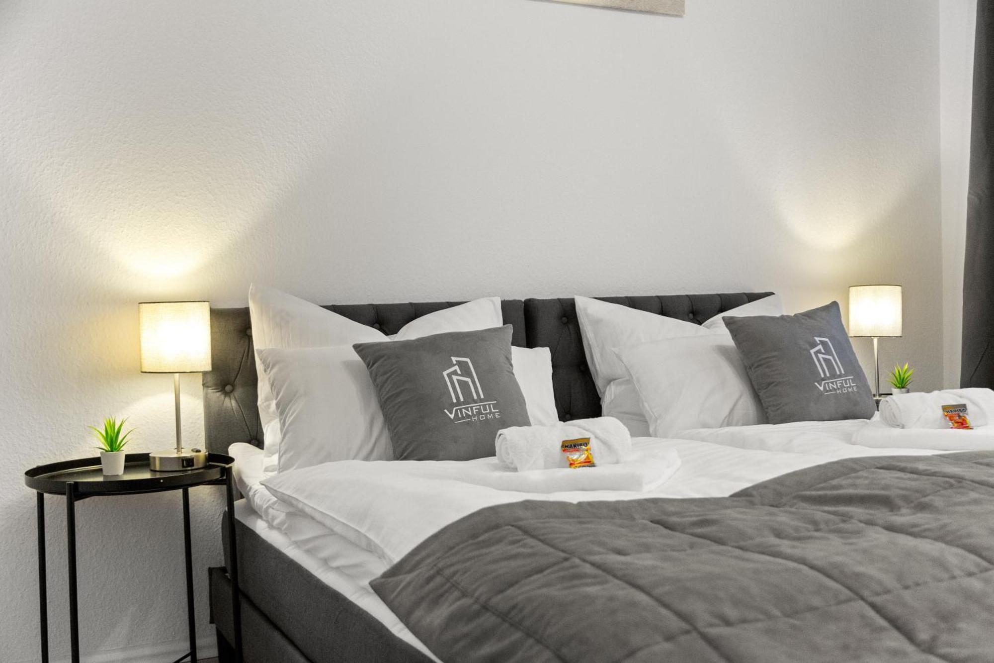 Vinful: Premium-Apartment Mit Balkon Und Parkplatz 뮬하임안더루 외부 사진
