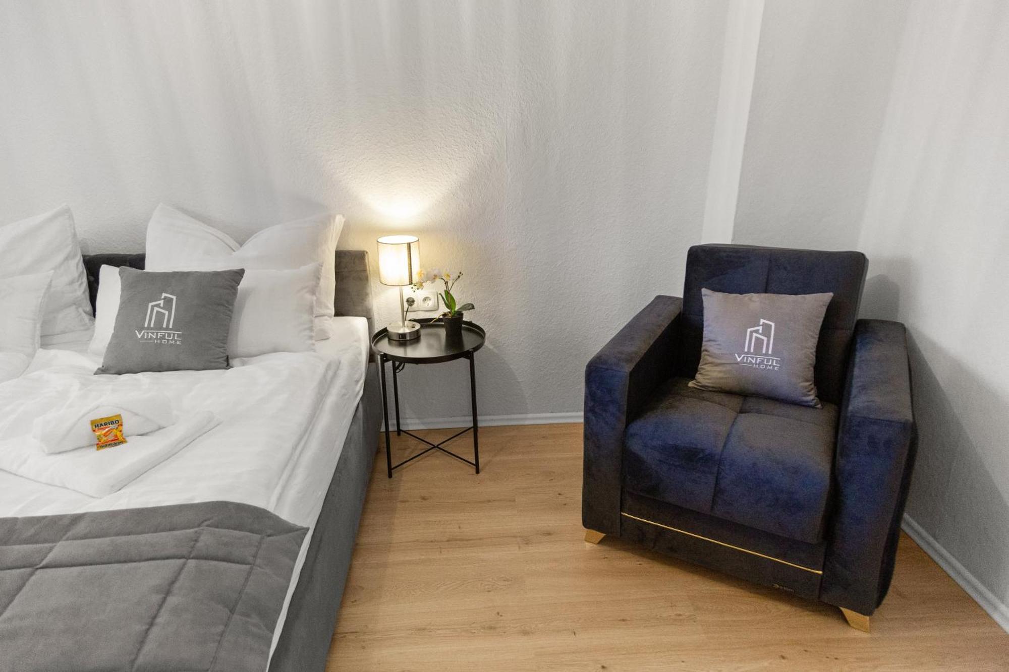Vinful: Premium-Apartment Mit Balkon Und Parkplatz 뮬하임안더루 외부 사진